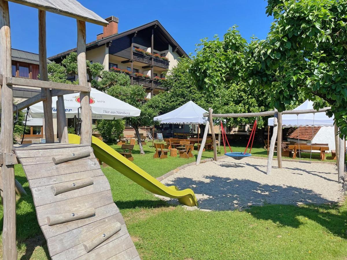Hotel Lindenhof Hubmersberg Pommelsbrunn Buitenkant foto