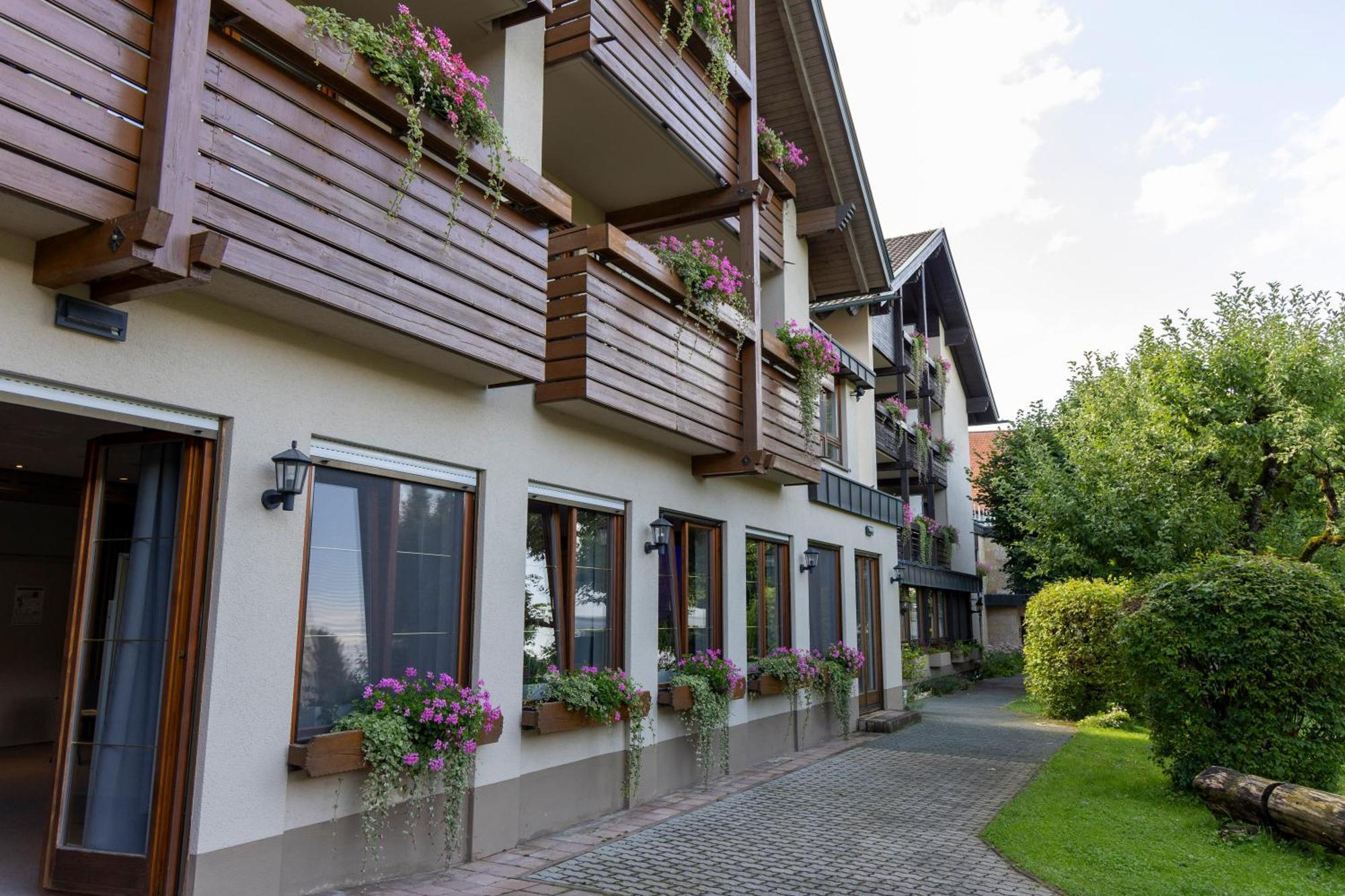 Hotel Lindenhof Hubmersberg Pommelsbrunn Buitenkant foto